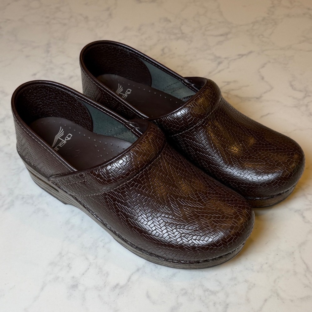 Dansko Professional Brown Woven Leather Herringbone Clogs Women's Sz 39 US 8.5 9